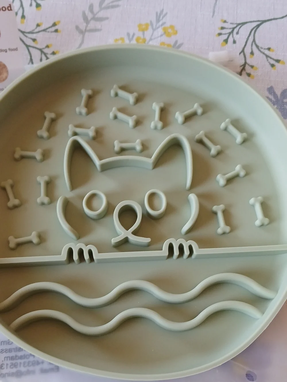 The Zonopy Silicone Slow Feeder Bowl And Link Mat Set